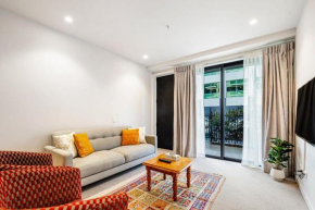 Spacious Mount Eden Apartment